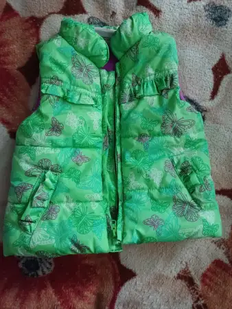 Безрукавка на подкладке 74 рр