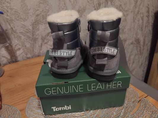 Зимние сапожки 22 размер. Натуральный мех, натуральная кожа, непромокаемый текстиль.
