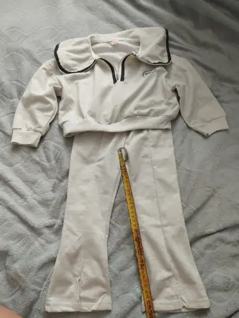 Костюм на девочку трикотажный