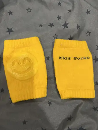 Наколенники для малыша новые