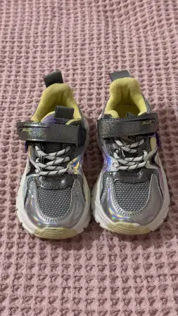 Кроссовки 24 р-р