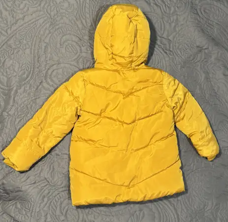 Зимняя куртка для девочки 98р-р