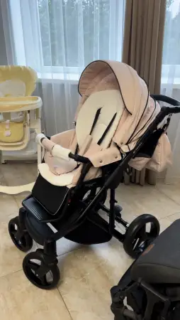 Коляска Adamax Chantal 2в1 в идеальным состоянии расширенный набор