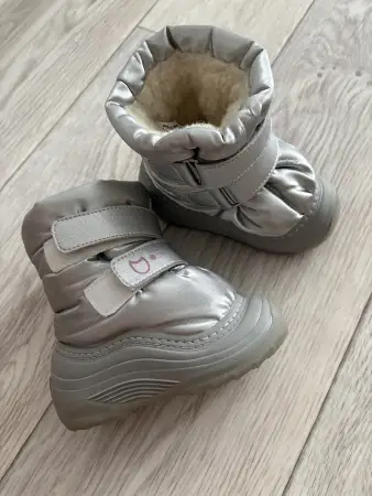 Сноубутсы (сапоги) зимние