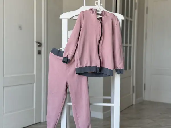 Спортивный костюм 110-116 размер