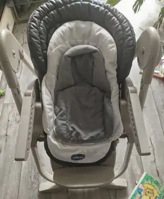 Стульчик для кормления