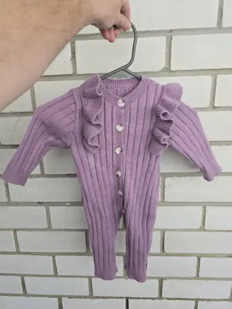 Теплый вязанный комбинезон