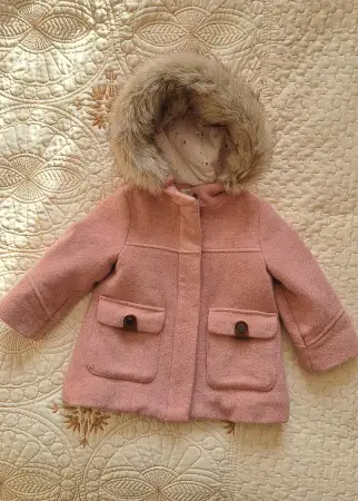 Пальто для девочки Zara 86 см