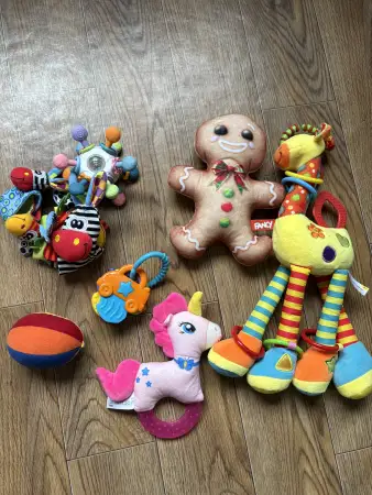 Игрушки до года