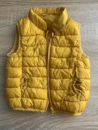 Жилетка для малыша 6-9 месяцев. Next