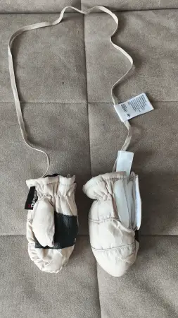 Варежки H&M до 1 года на липучках и завязках