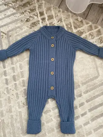 Вязаный комбинезон