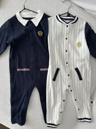 Два новых комбинезона 86 размер