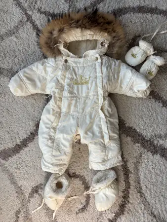 Зимний комбинезон-трансформер с рождения, состояние хорошее, использовался одним ребёнком