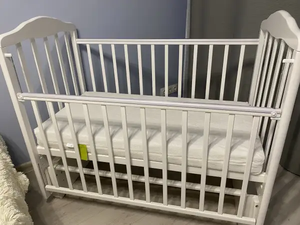 Детская кровать с матрасом