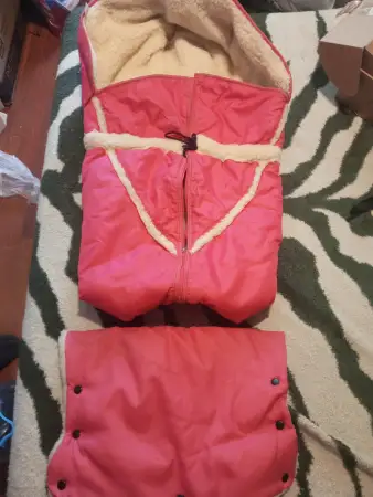 Вкладыш в санки  с муфтой овчина