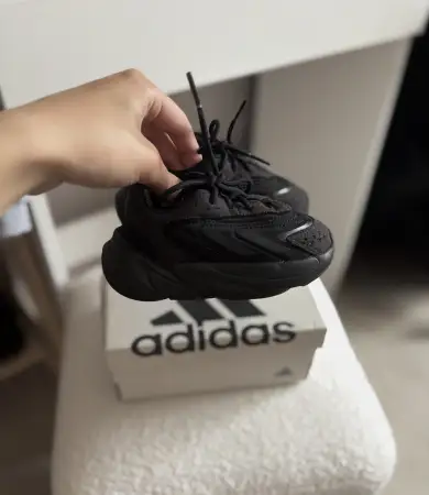 Кроссовки Adidas оригинал
