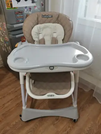 Стульчик для кормления