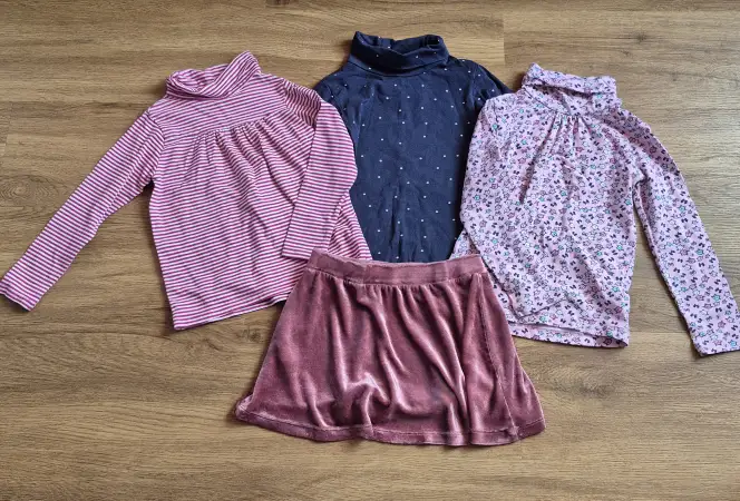 Лот для девочки на рост 104-110