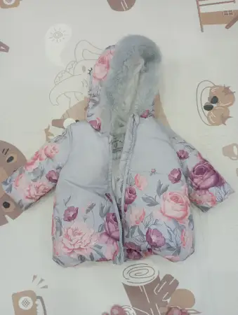 Курточка теплая на 6-9 мес