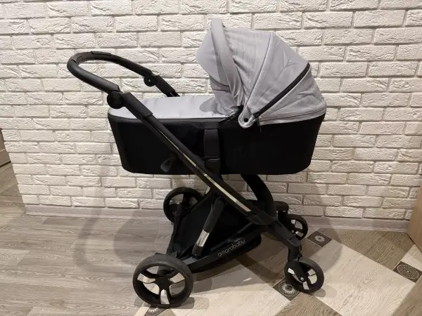 Коляска Amarobaby tutum 2в1 в хорошем состоянии