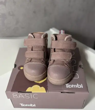 Ботинки для девочки