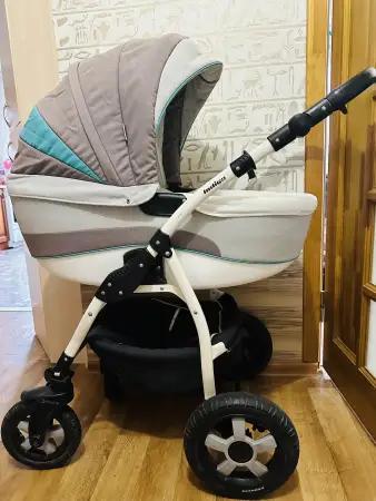 Коляска в хорошем состоянии