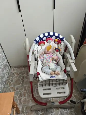 Стульчик для кормления с рождения