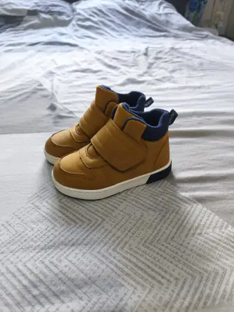 Ботинки демисезонные