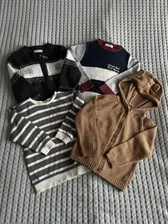 Лот тёплых кофточек на 3-4 года