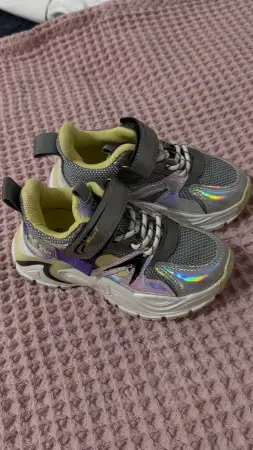 Кроссовки 24 р-р