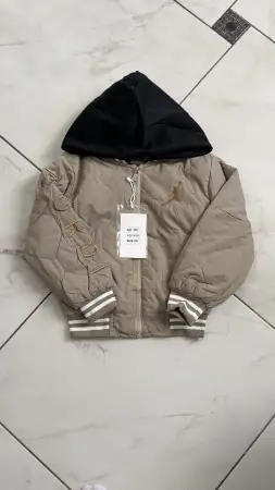 Куртка бомбер