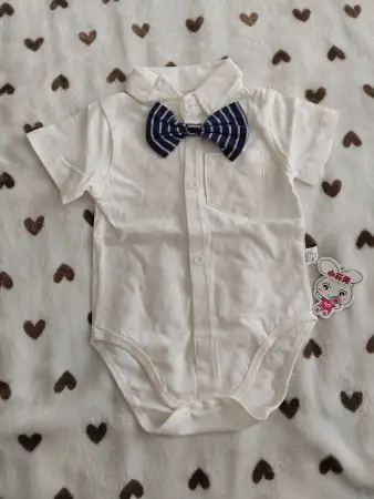 Боди-рубашка с вшитой бабочкой