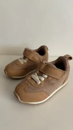 Кроссовки H&M, 19 размер