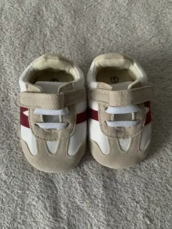 Кроссовочки