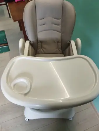 Стульчик для кормления в отличном состоянии