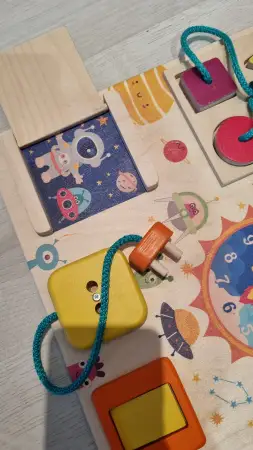 Бизиборд Космос