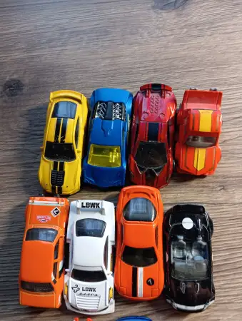 Машинки Hotwheels