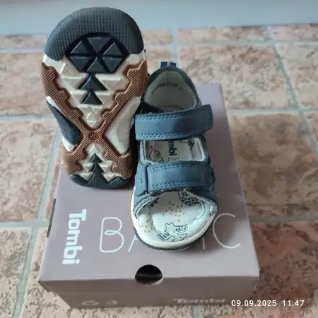 Сандалии детские