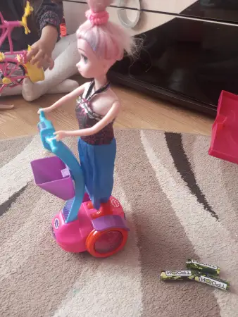 Гироскутер музыкальный для барби