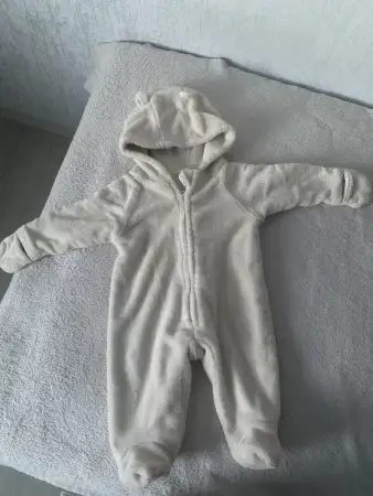 Лот комбинезончиков 0-6 месяцев