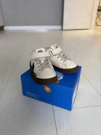 Утепленные кроссовки 22 р-р (14,5 см)