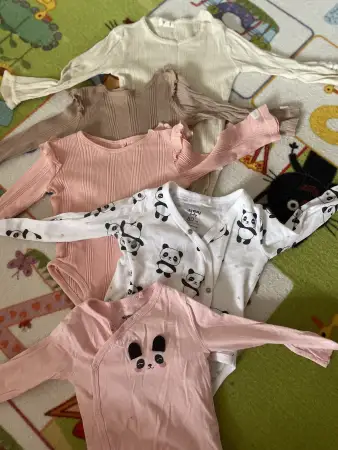 Лот одежды на девочку 6-12 мес