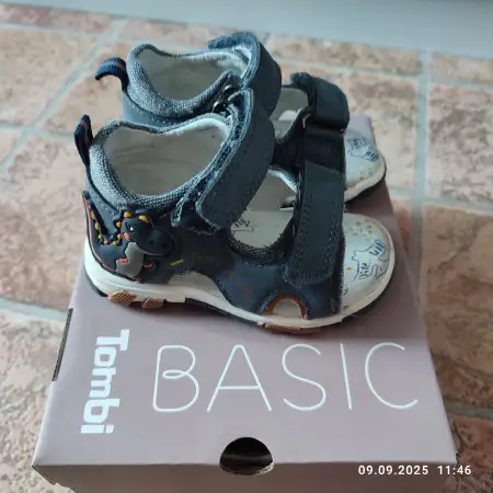 Сандалии детские