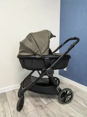 Итальянская коляска 2 в 1 CAM Avant в отличном состоянии