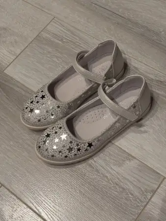 Новенькие туфельки