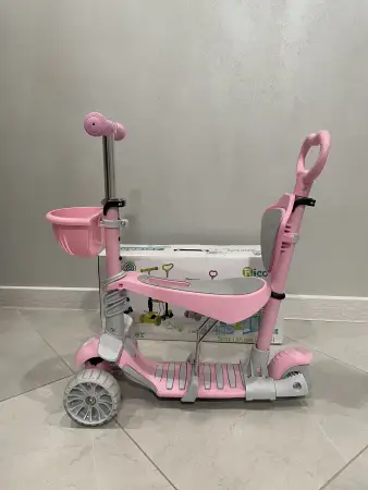 Самокат для малышки