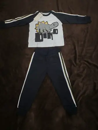 Новый костюм/комплект лонгслив и штаны