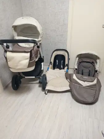 Коляска модульная 3 в 1 в хорошем состоянии