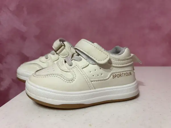 Кроссовки /кеды в идеальном состоянии